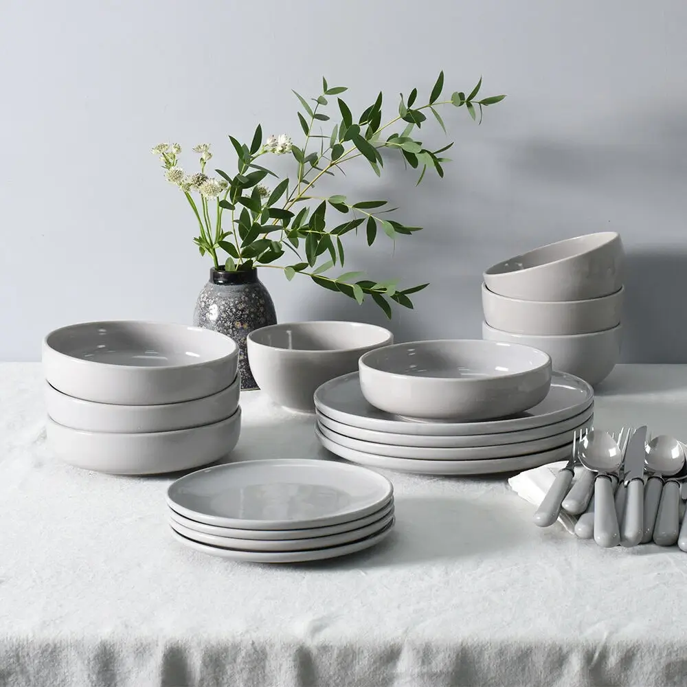 Stoneware Dinner Plates